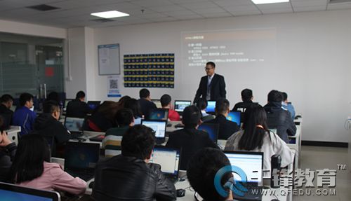 千鋒HTML5培訓(xùn).jpg